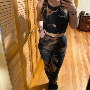 Black and gold marble print sportswear set